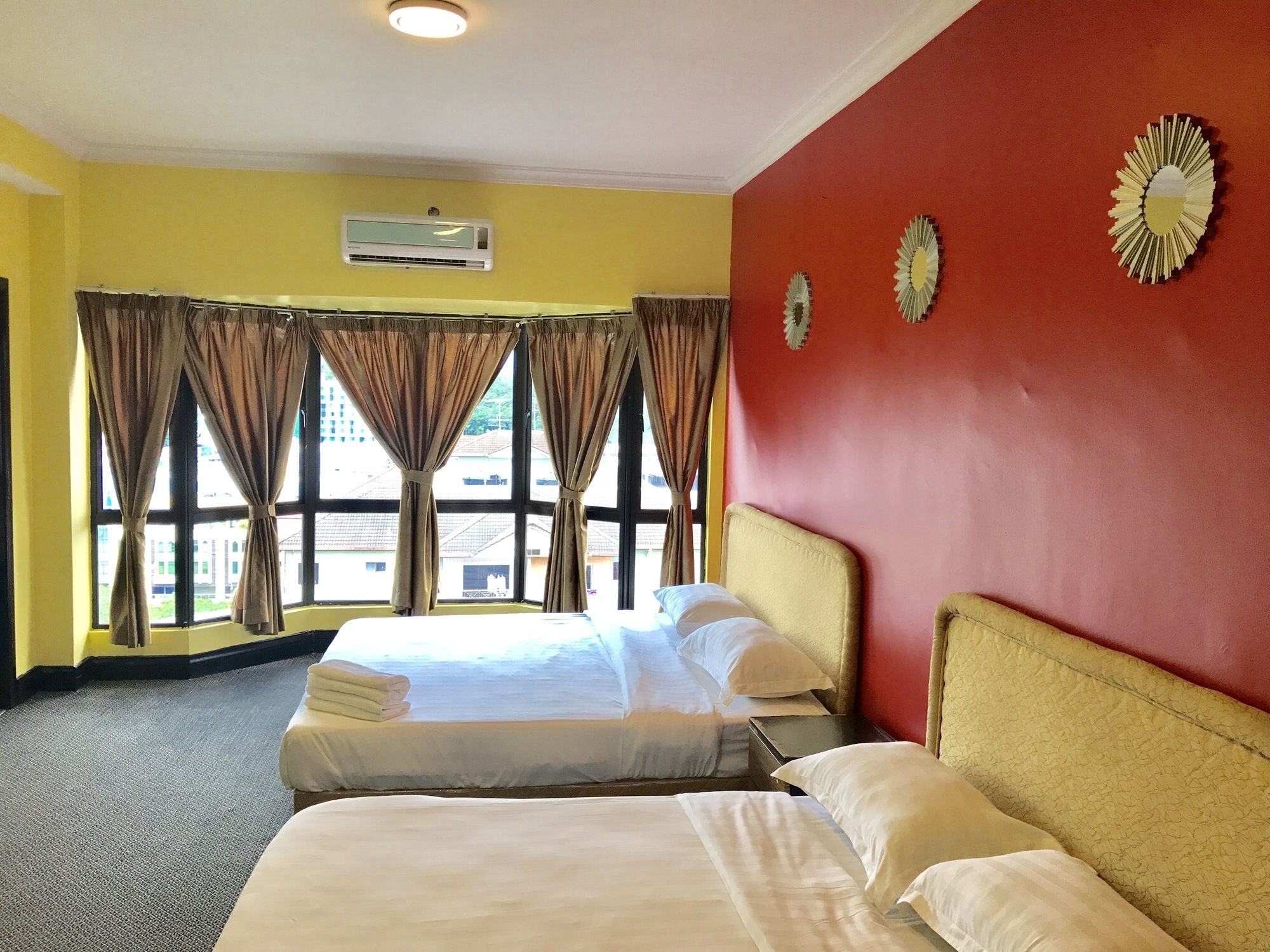 Sunset & Seaview Vacation Condos At Marina Court Resort Condo Kota Kinabalu Esterno foto