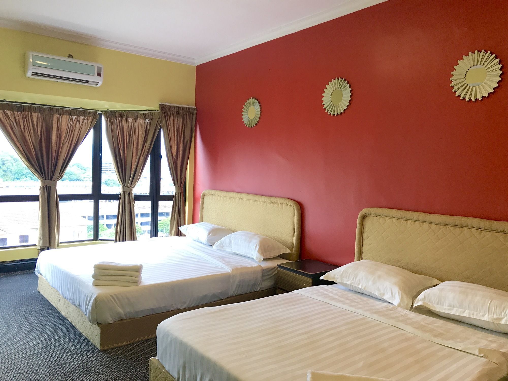 Sunset & Seaview Vacation Condos At Marina Court Resort Condo Kota Kinabalu Esterno foto